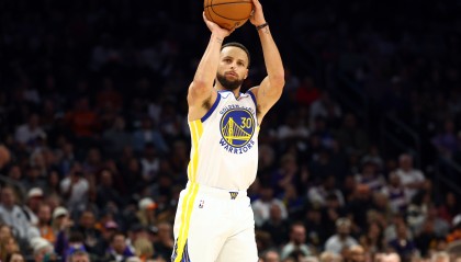 开云在线-史蒂芬森：库里改变了篮球运动 现在的孩子都想多投篮&amp;连我都想