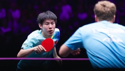 开云在线-温瑞博3-1爆冷击败莫雷加德，晋级重庆冠军赛男单八强