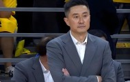 开云体育-萨姆纳与杜锋说再见！