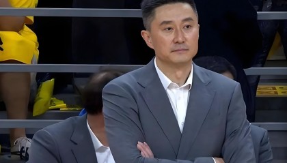 开云体育-萨姆纳与杜锋说再见！